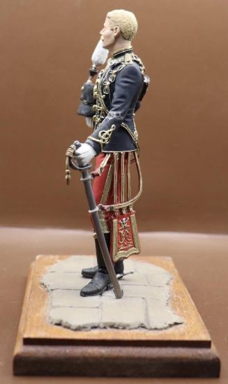 Lieutenant The 10th Hussars, Prince of Wales Own Royals, Levee Order c.1890